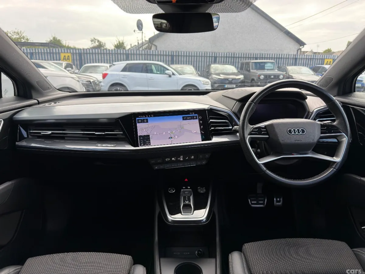 Audi Q4 e-tron Estate, Electric, 2023, Grey