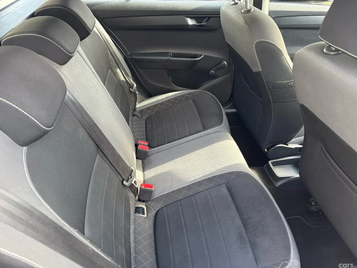 Skoda Fabia Estate, Petrol, 2019, Grey