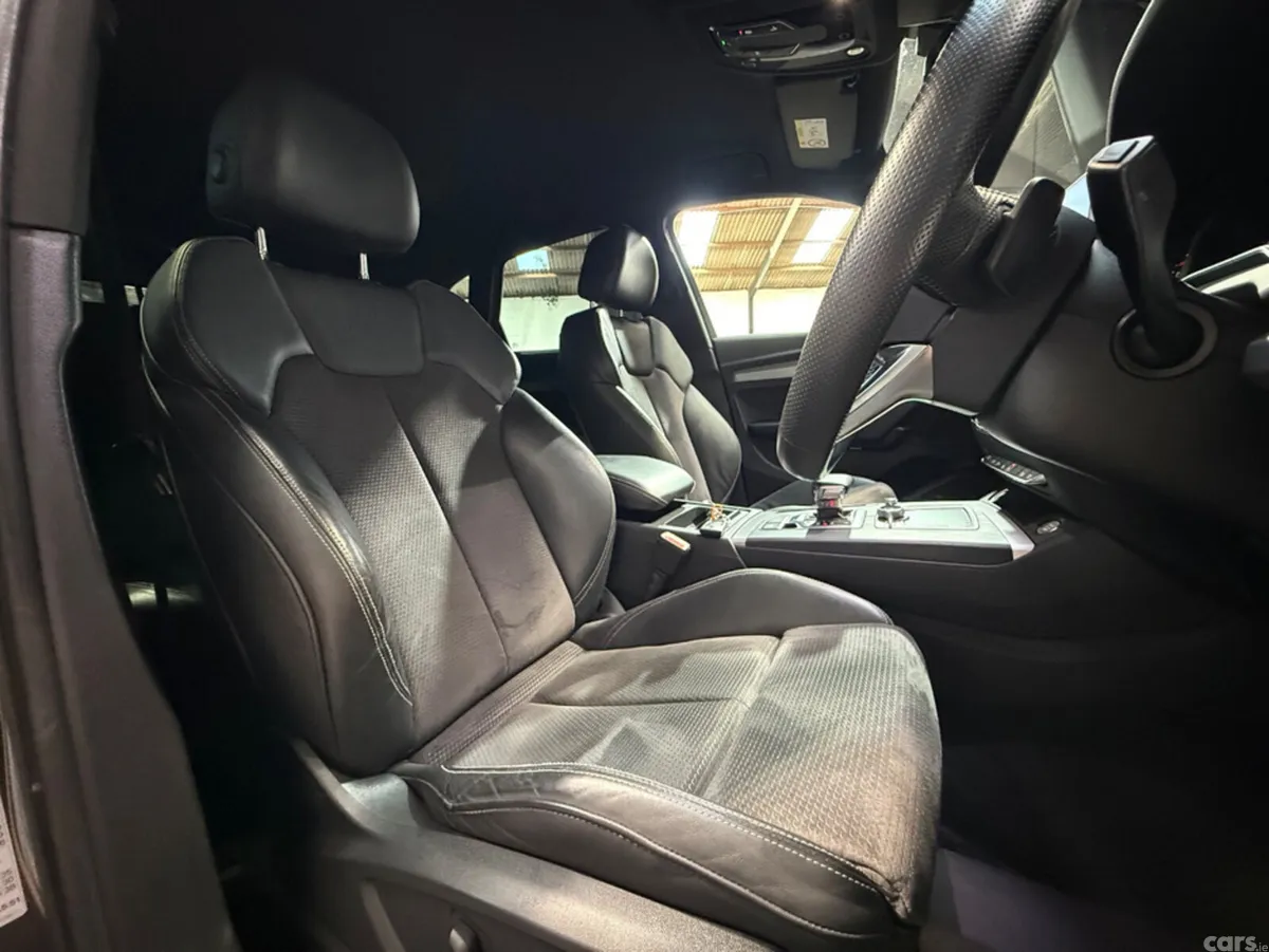 Audi Q5 MPV, Diesel, 2019, Grey