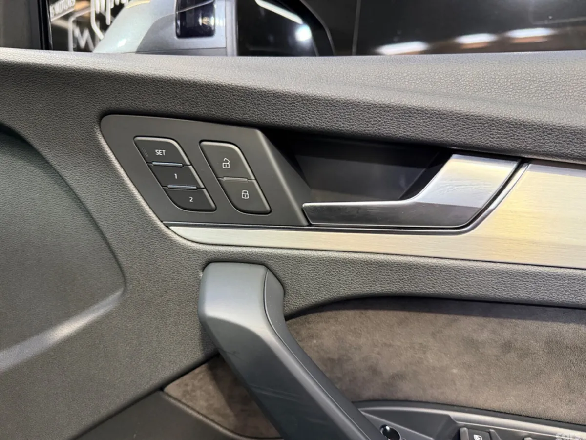 Audi Q5 MPV, Diesel, 2019, Grey