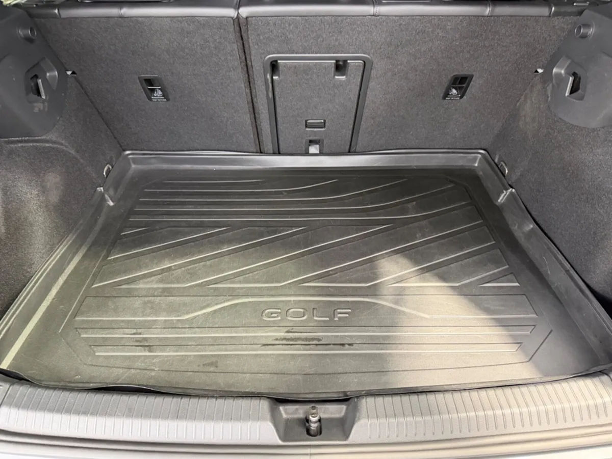 Volkswagen Golf Hatchback, Petrol, 2021, Grey
