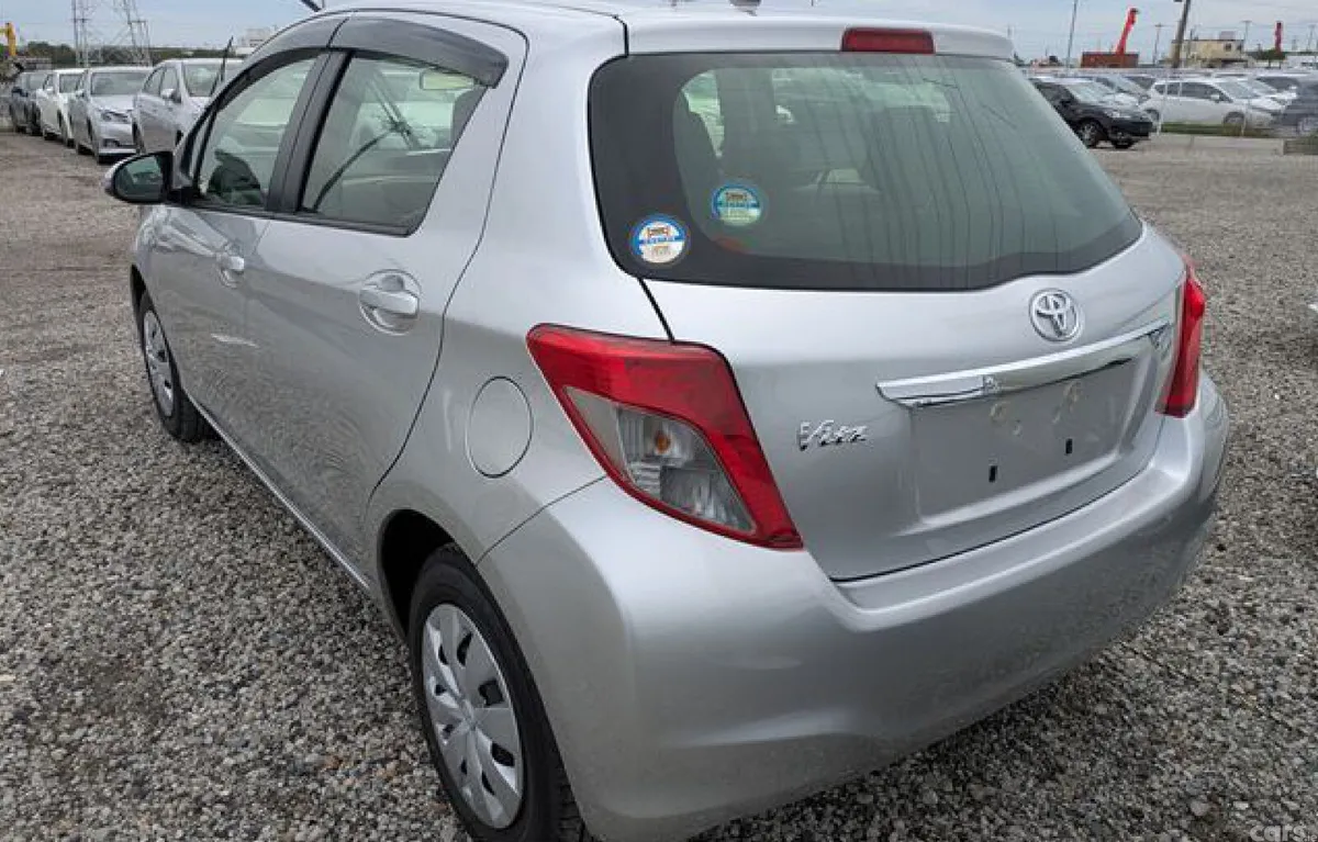 Toyota Vitz Hatchback, Petrol, 2013, Silver
