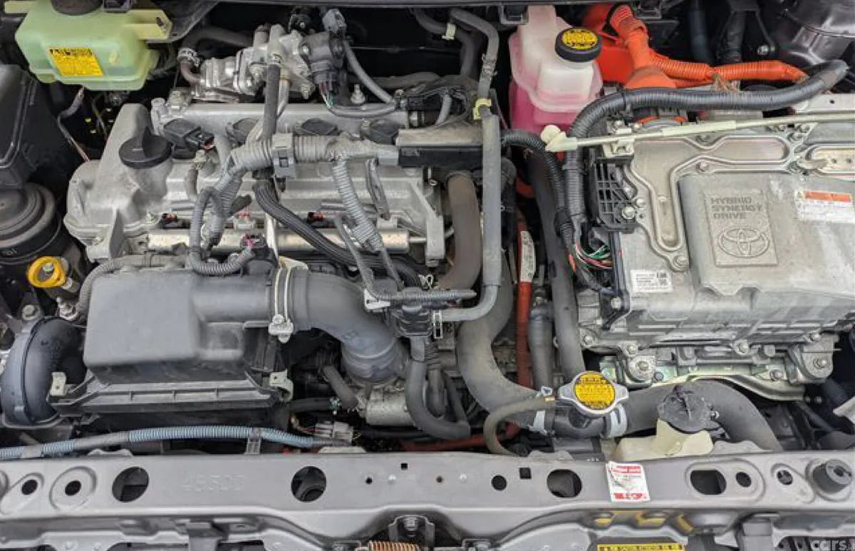 Toyota Aqua Hatchback, Petrol Hybrid, 2013, Grey