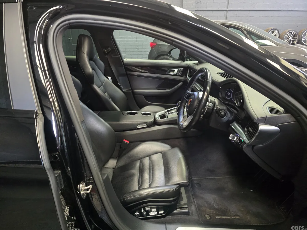 Porsche Panamera Estate, Petrol Plug-in Hybrid, 2018, Black