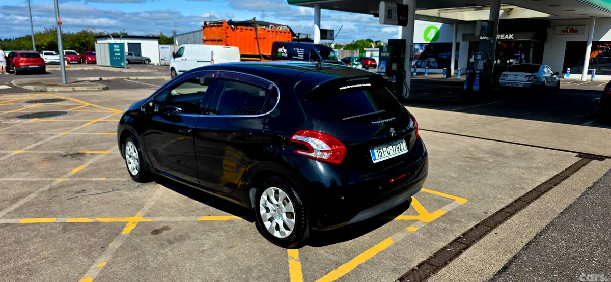 Peugeot 208 Hatchback, Petrol, 2015, Black