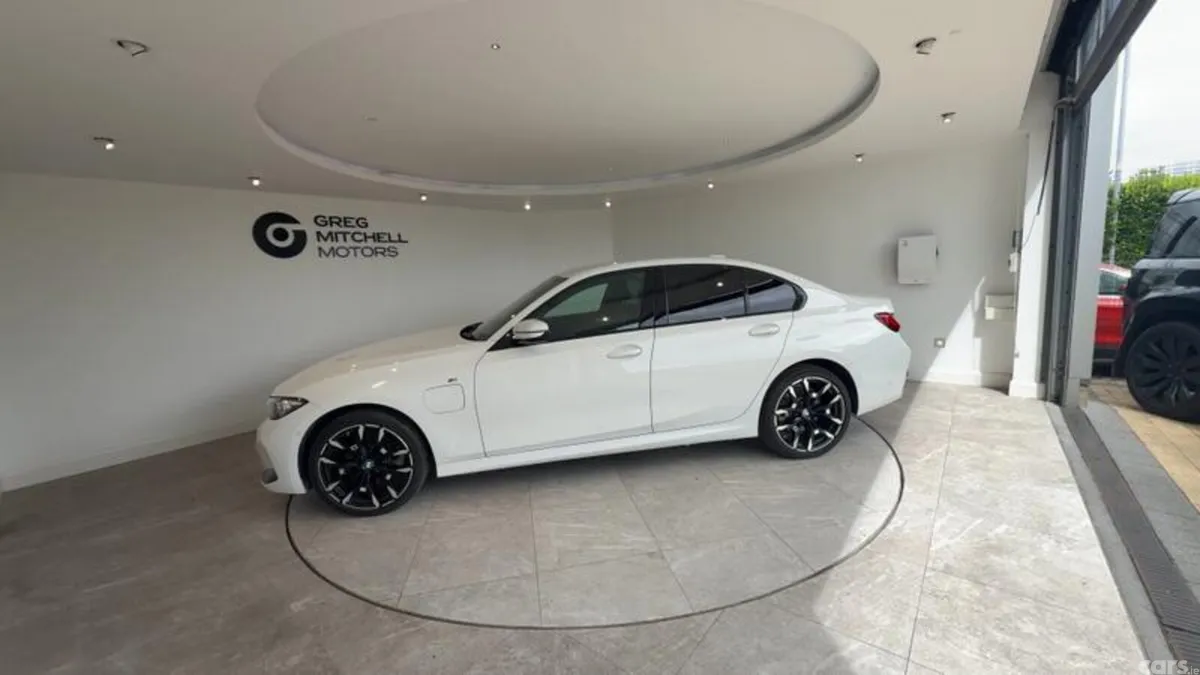 BMW 3-Series Saloon, Petrol Hybrid, 2025, White