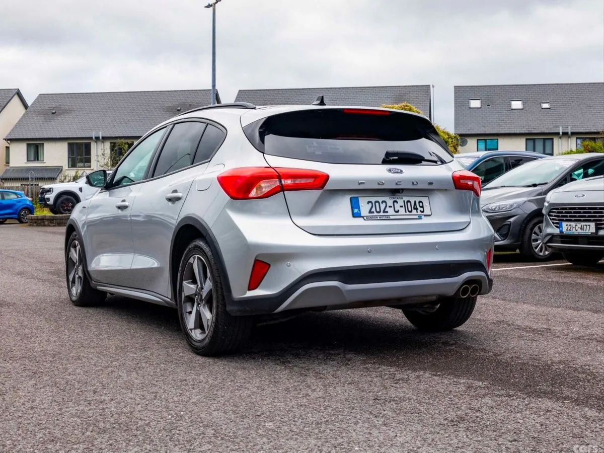 Ford Focus Hatchback, Petrol, 2020, Grey