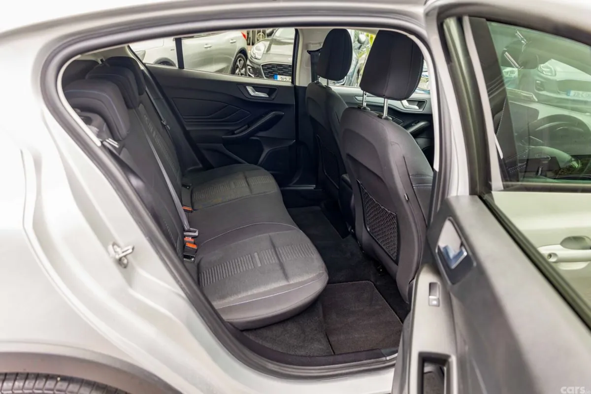 Ford Focus Hatchback, Petrol, 2020, Grey