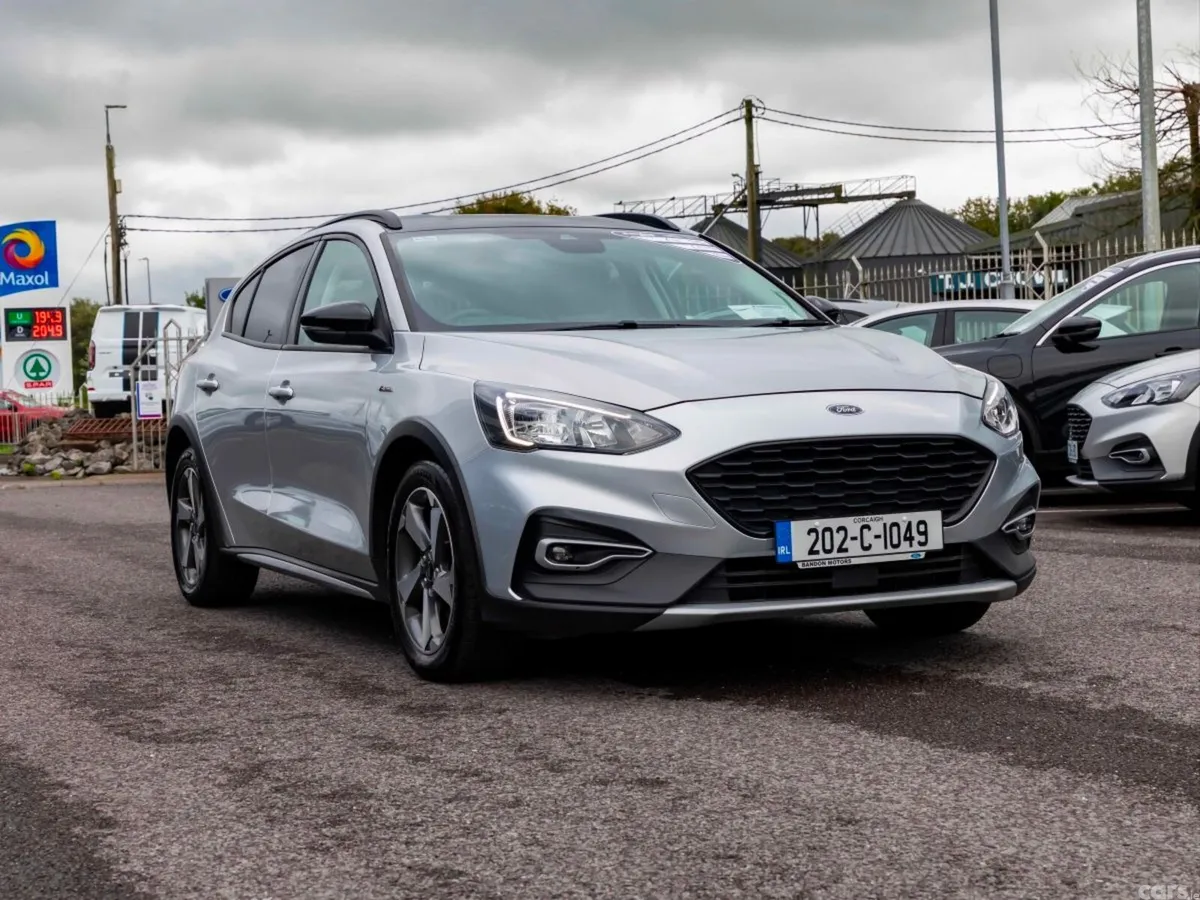 Ford Focus Hatchback, Petrol, 2020, Grey