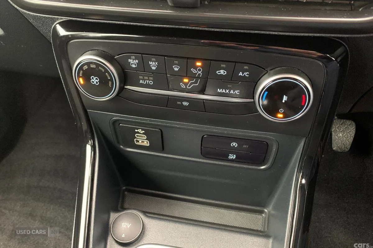 Ford EcoSport SUV, Petrol, 2022, Black