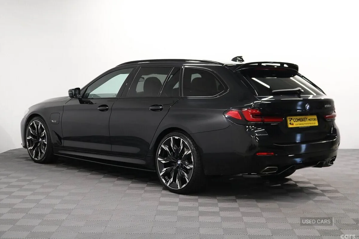BMW 5-Series Estate, Petrol Hybrid, 2023, Black