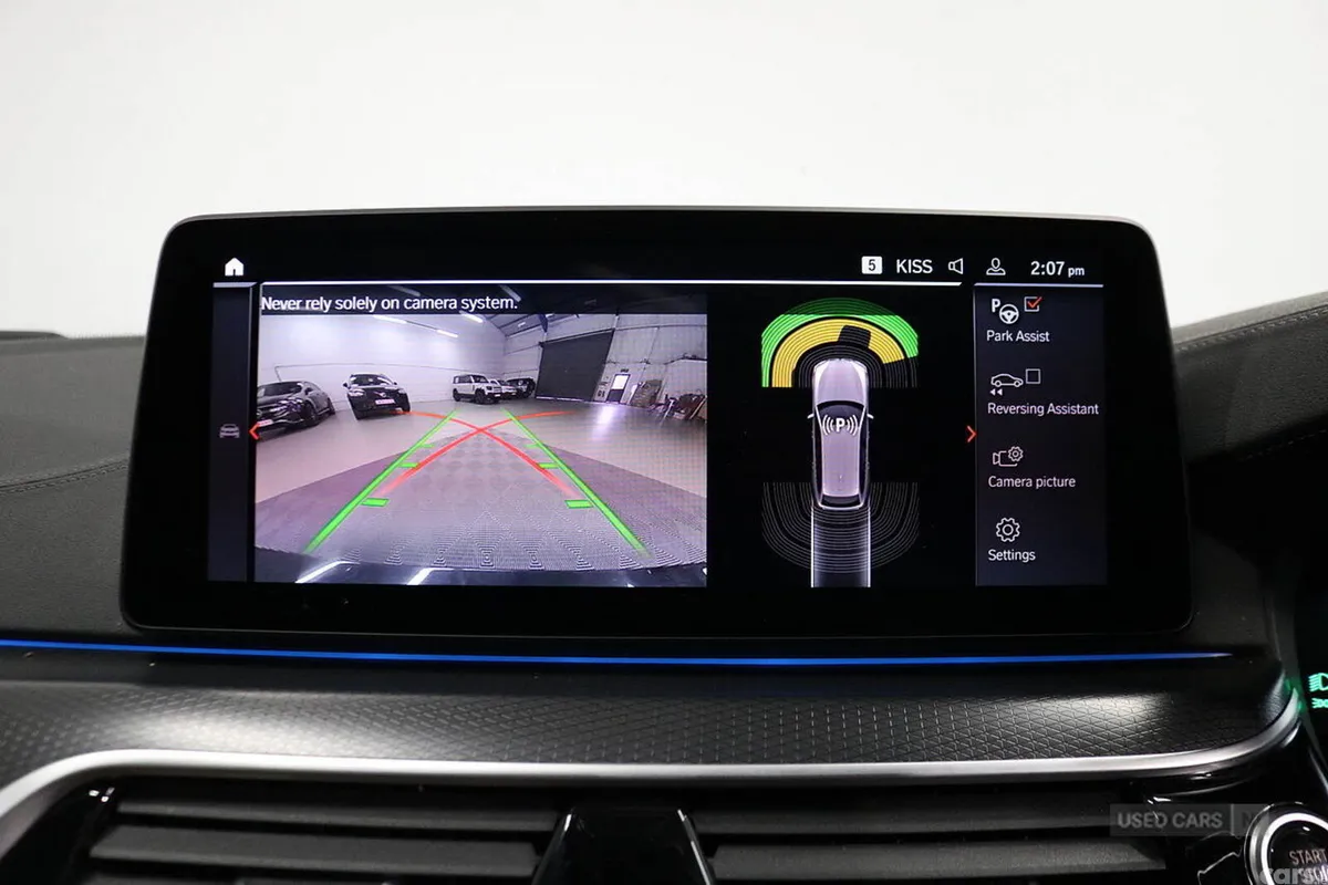 BMW 5-Series Estate, Petrol Hybrid, 2023, Black