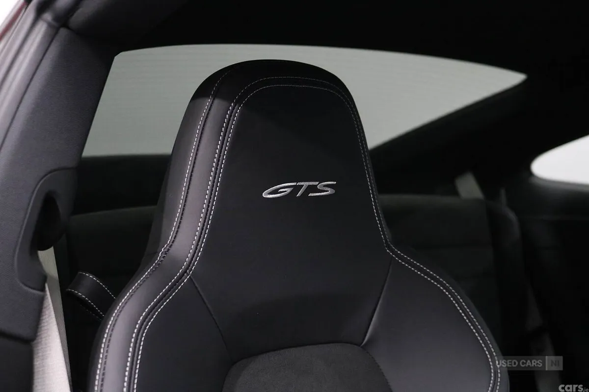 Porsche 911 Coupe, Petrol, 2023, Red