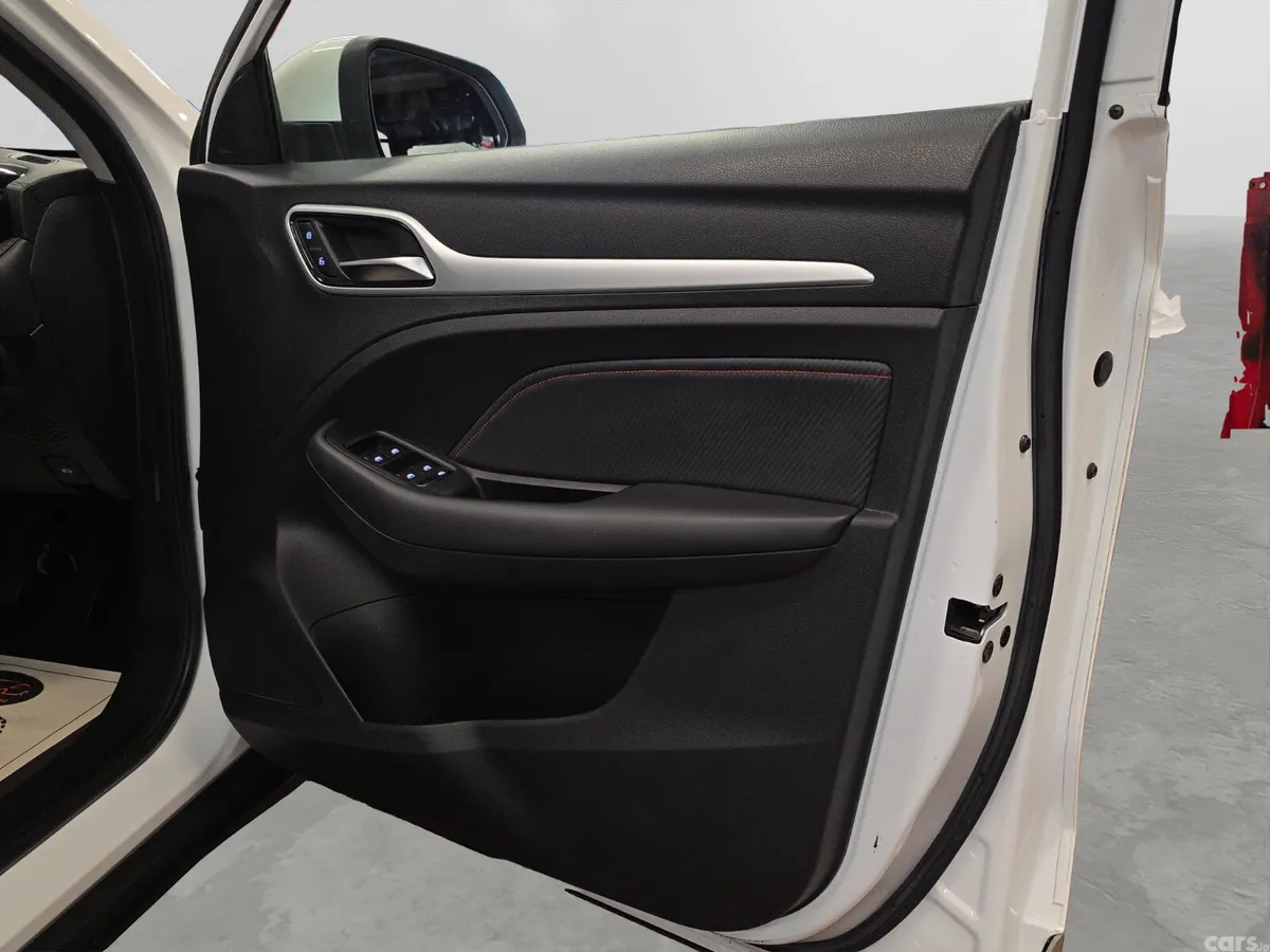 MG ZS SUV, Electric, 2024, White
