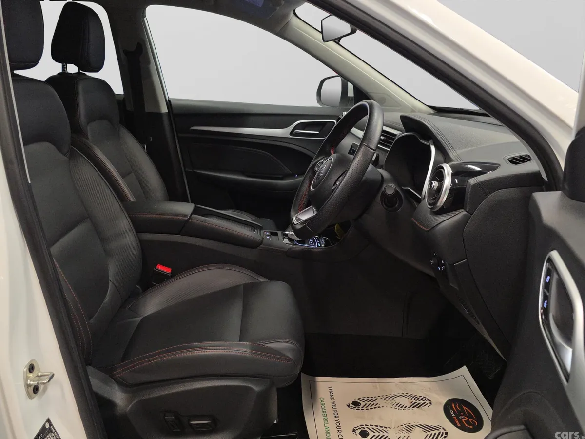 MG ZS SUV, Electric, 2024, White