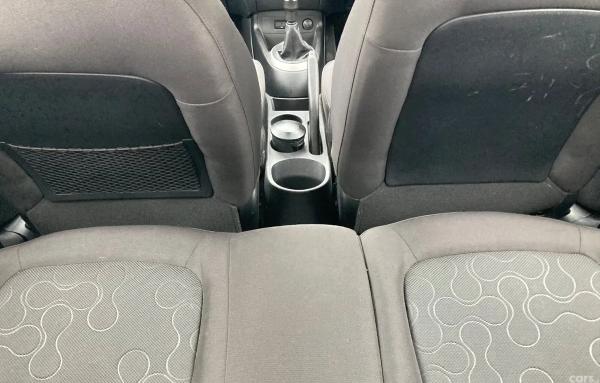Hyundai i20 Hatchback, Petrol, 2009, Silver