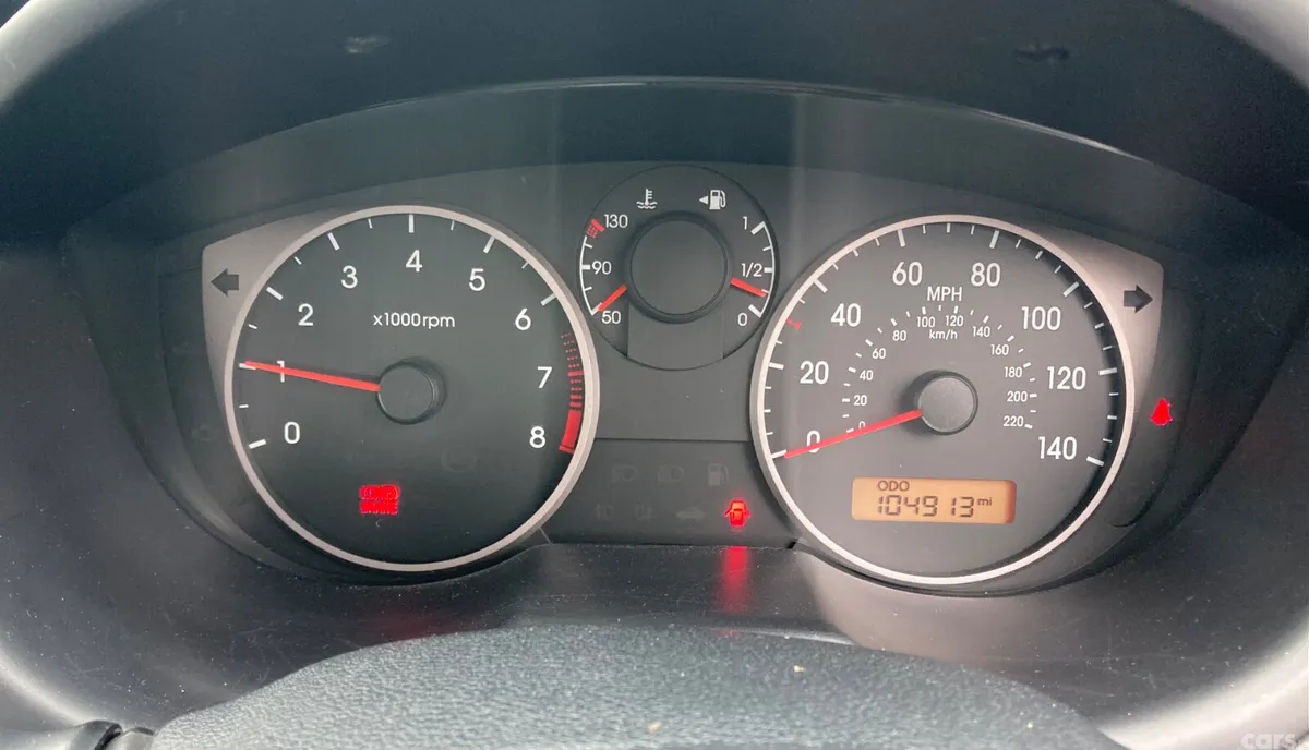 Hyundai i20 Hatchback, Petrol, 2009, Silver