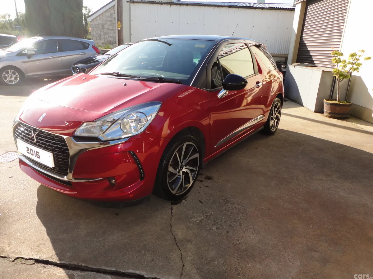 DS Automobiles DS 3 Hatchback, Diesel, 2016, Red