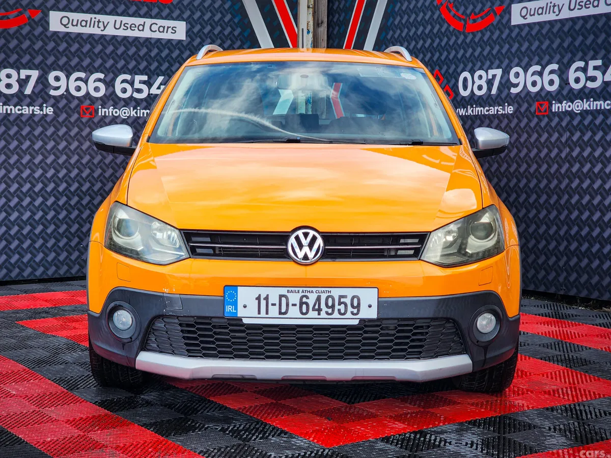 Volkswagen Polo Hatchback, Petrol, 2011, Orange