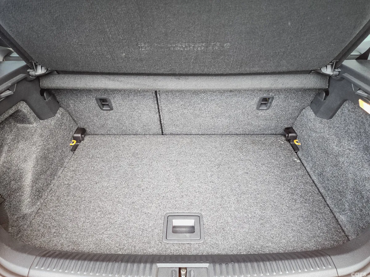 Volkswagen Polo Hatchback, Petrol, 2011, Orange