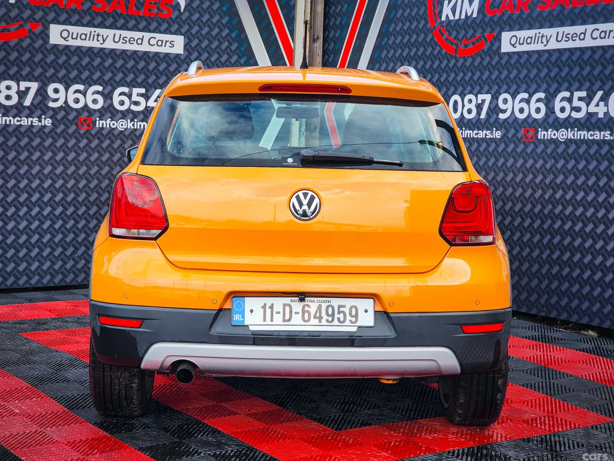 Volkswagen Polo Hatchback, Petrol, 2011, Orange