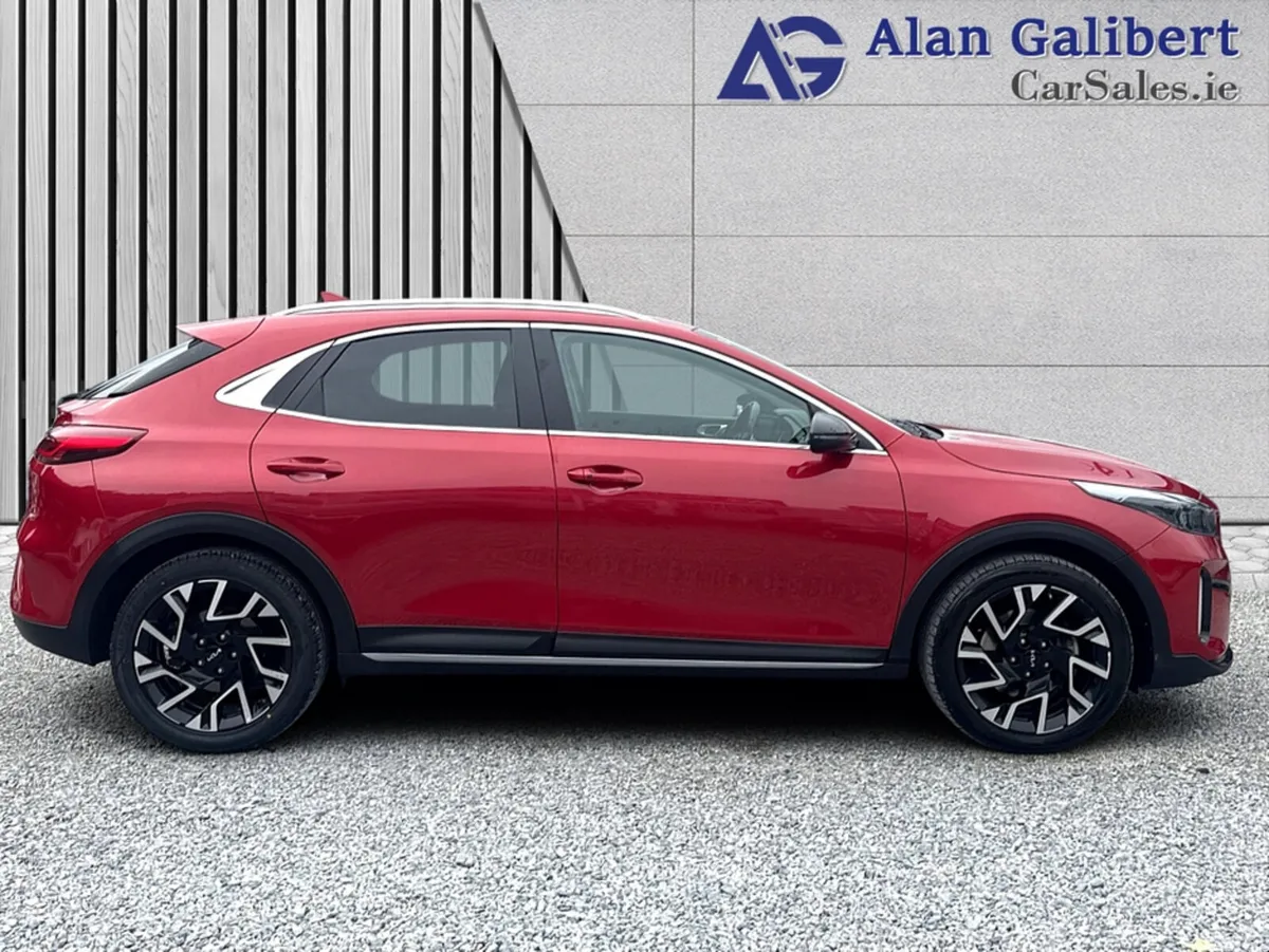 Kia XCeed Hatchback, Petrol Plug-in Hybrid, 2023, Red