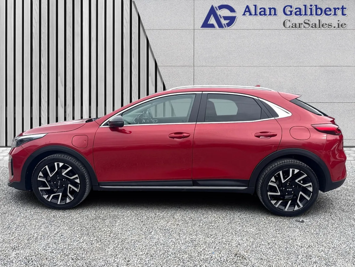 Kia XCeed Hatchback, Petrol Plug-in Hybrid, 2023, Red