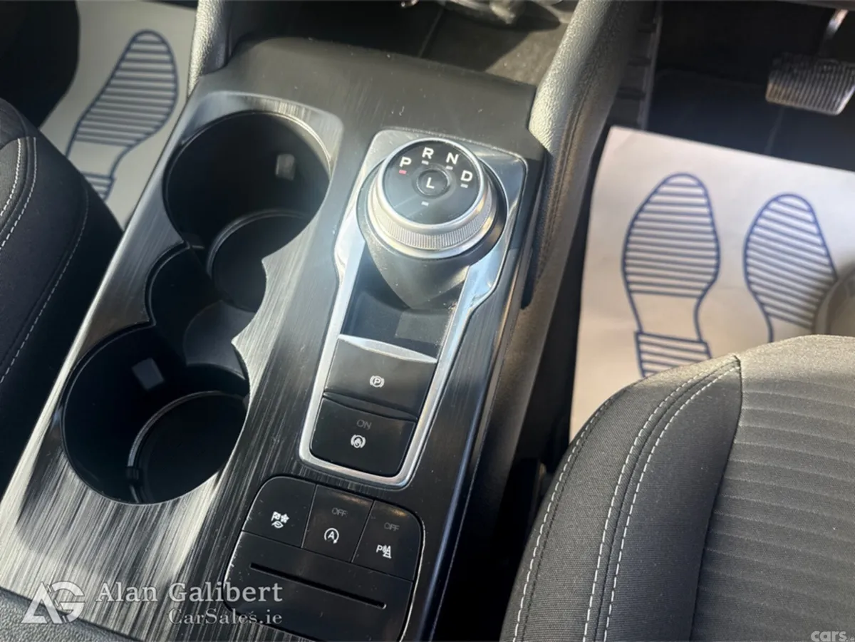 Ford Kuga MPV, Diesel, 2022, Grey