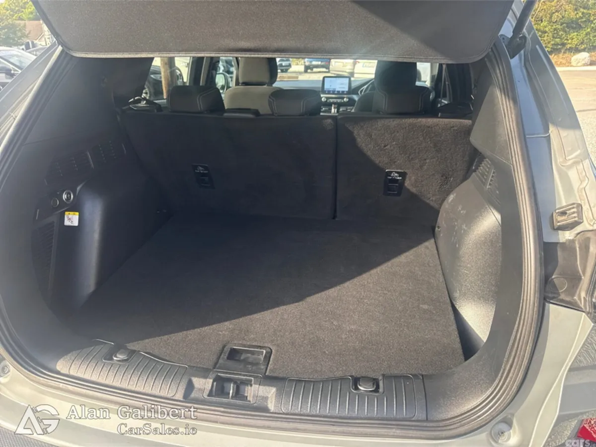 Ford Kuga MPV, Diesel, 2022, Grey