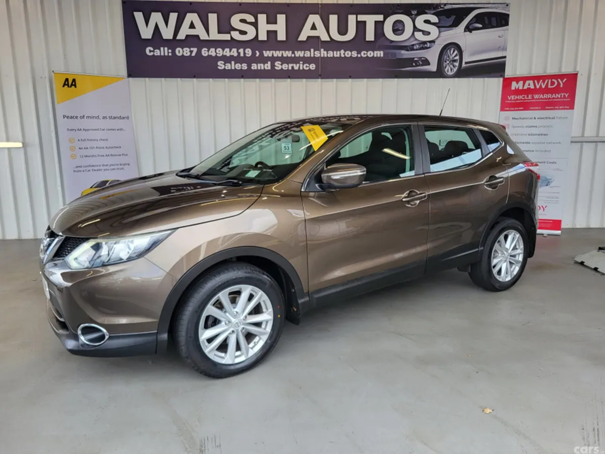 Nissan Qashqai MPV, Diesel, 2014, Brown