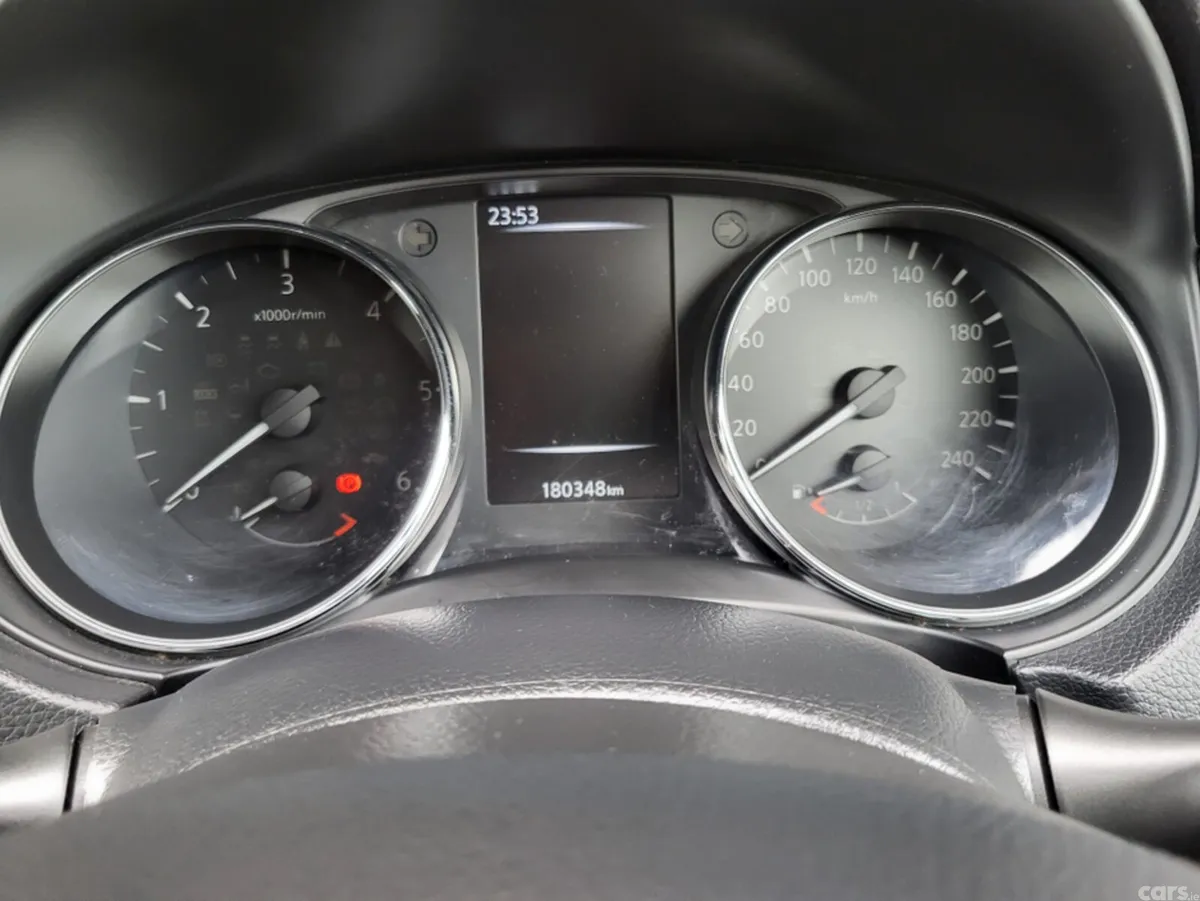Nissan Qashqai MPV, Diesel, 2014, Brown