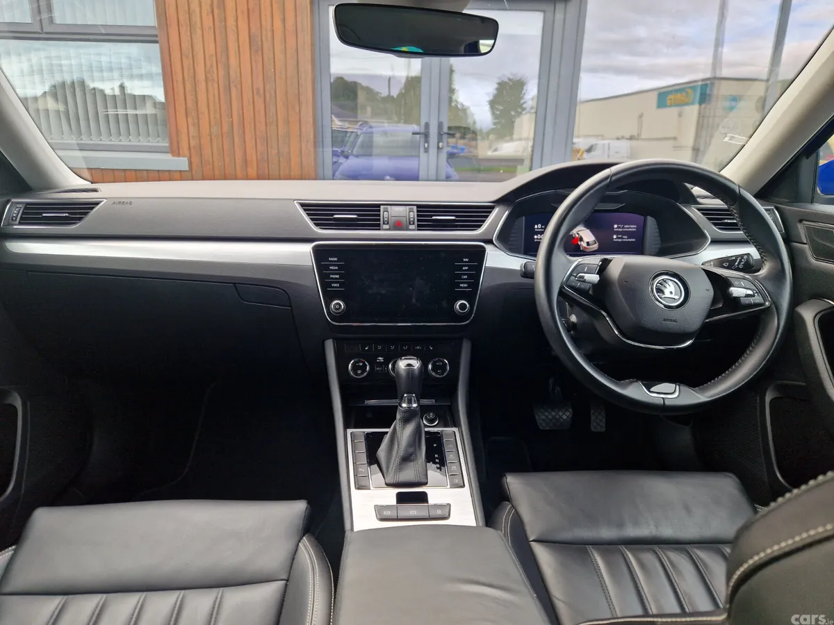 Skoda Superb Estate, Petrol Hybrid, 2023, Blue