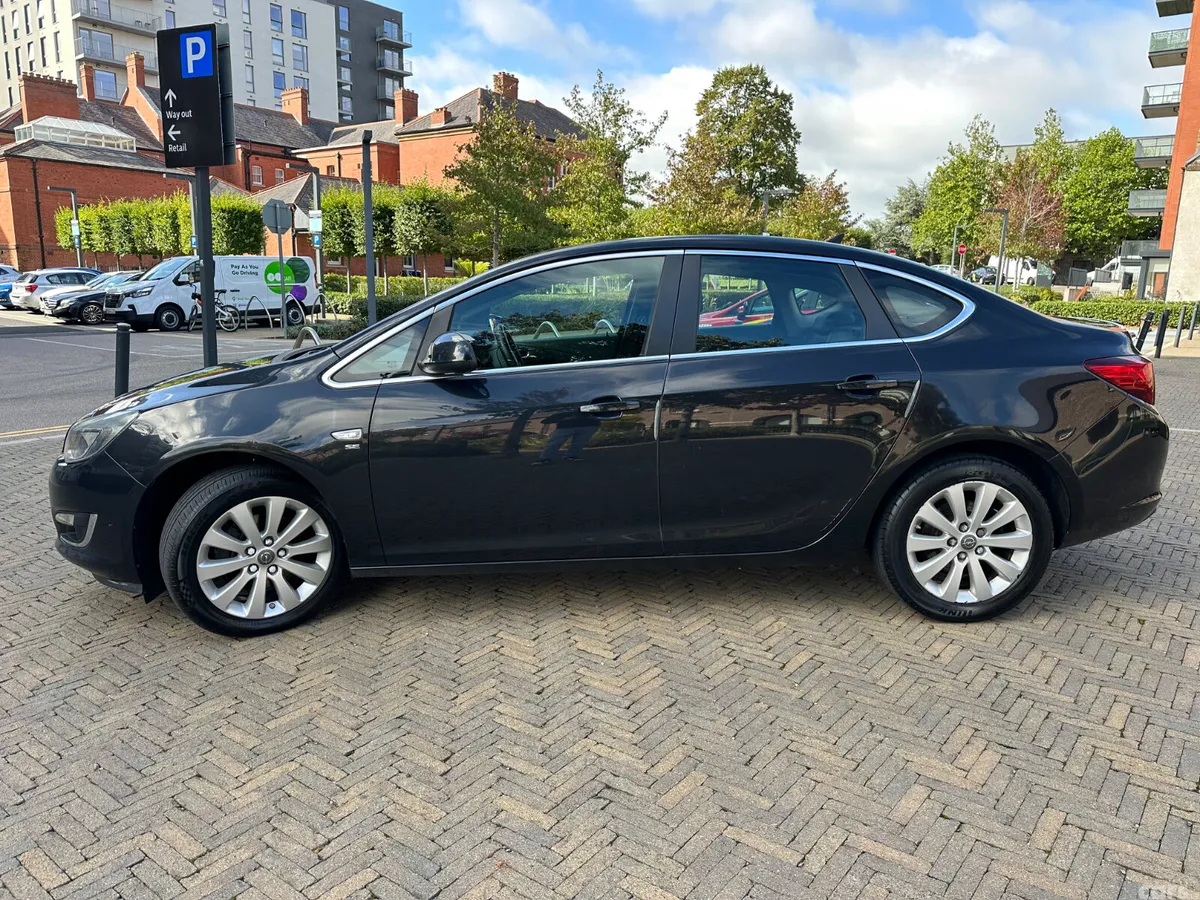 Opel Astra Saloon, Diesel, 2015, Black