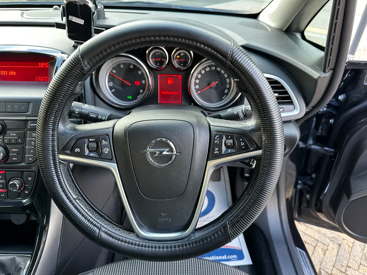 Opel Astra Saloon, Diesel, 2015, Black