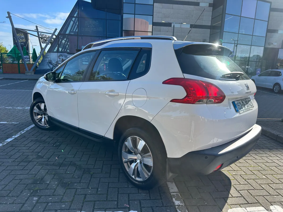 Peugeot 2008 SUV, Petrol, 2015, White