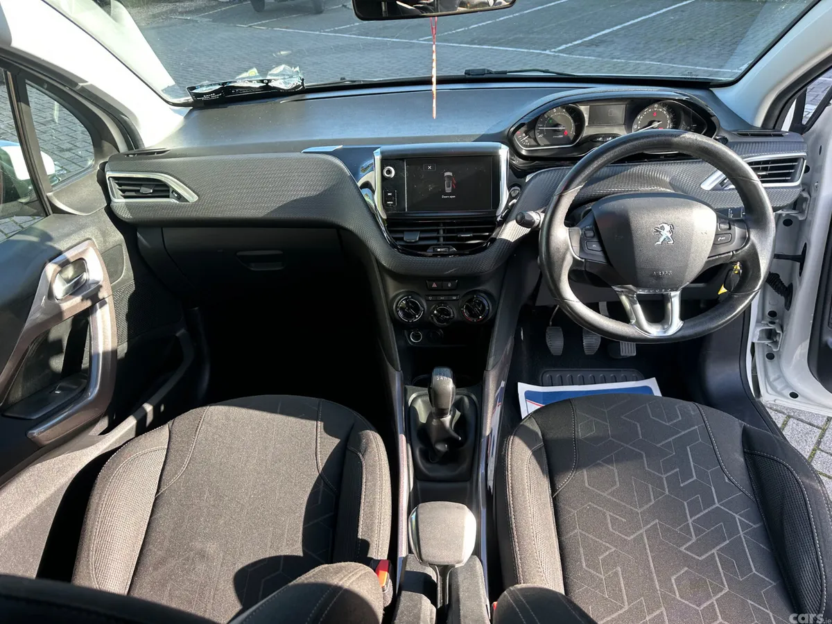 Peugeot 2008 SUV, Petrol, 2015, White