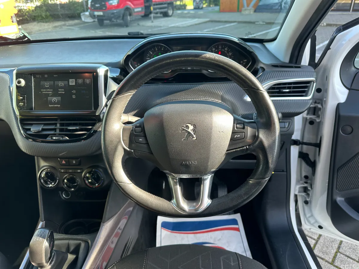 Peugeot 2008 SUV, Petrol, 2015, White
