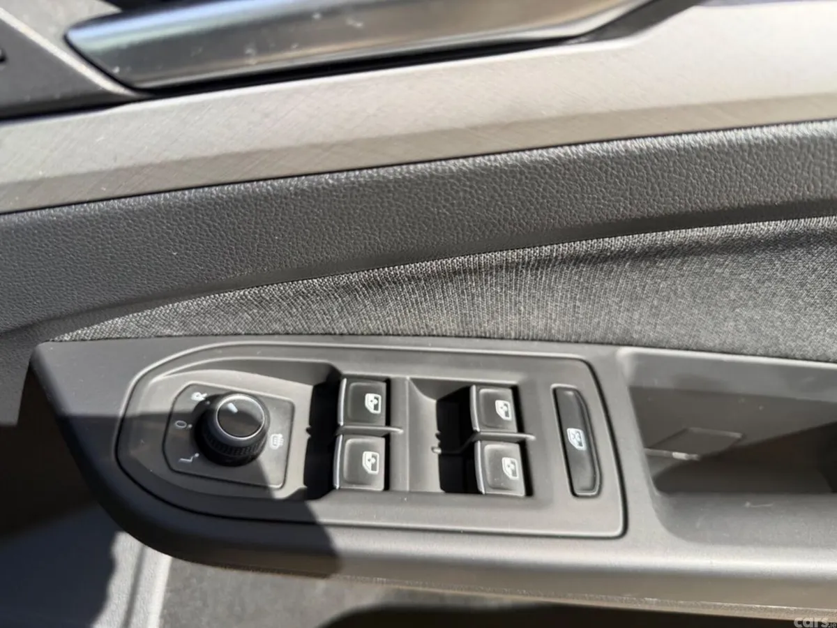 Volkswagen Golf Hatchback, Petrol, 2023, Black