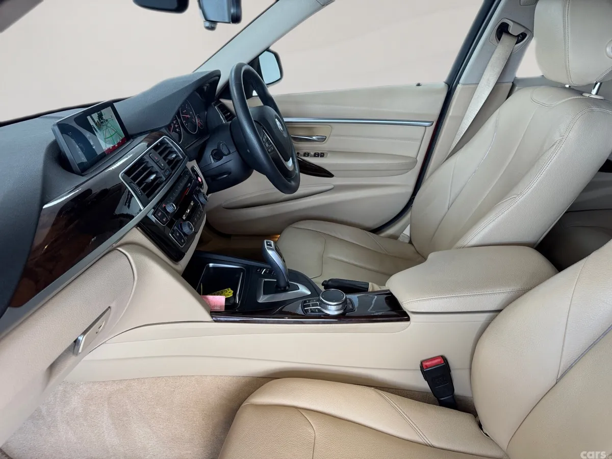BMW 3-Series Saloon, Diesel, 2017, Red