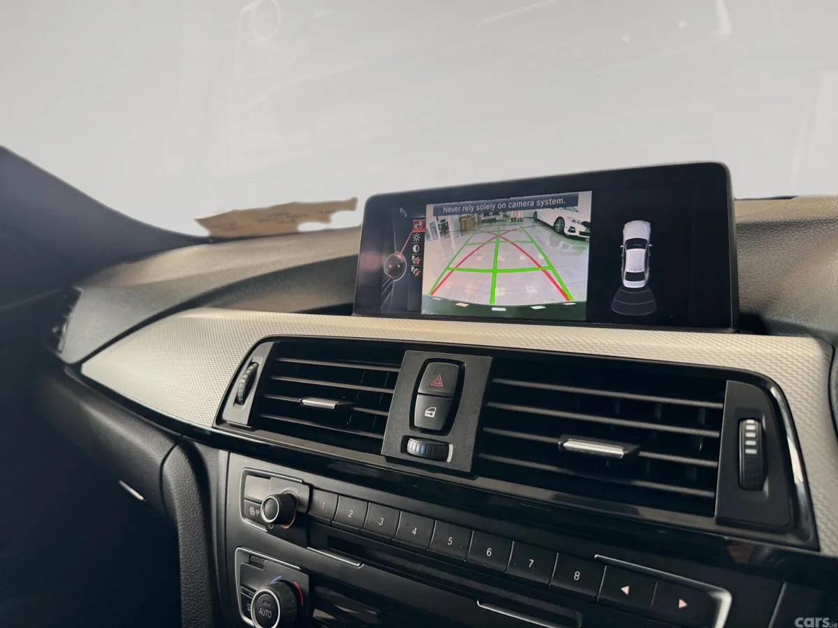 BMW 3-Series Saloon, Diesel, 2015, Black