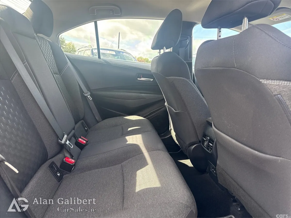 Toyota Corolla Saloon, Petrol Hybrid, 2023, Grey