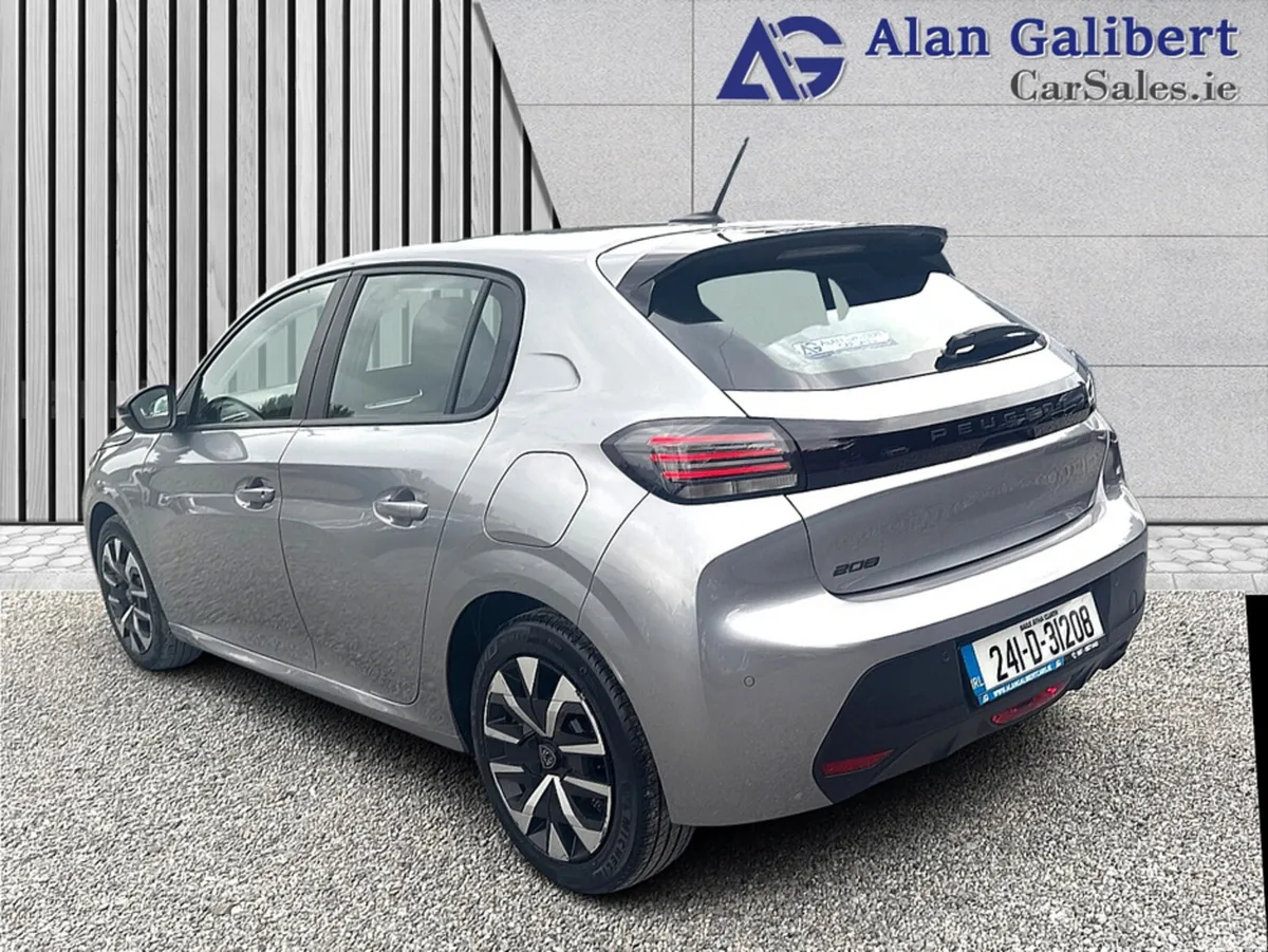 Peugeot 208 Hatchback, Petrol, 2024, Grey
