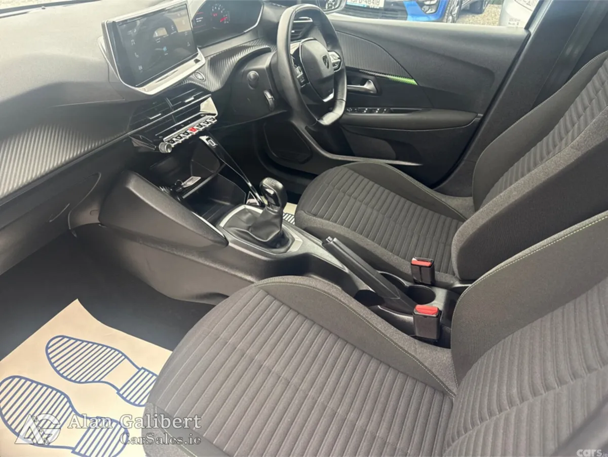 Peugeot 208 Hatchback, Petrol, 2024, Grey