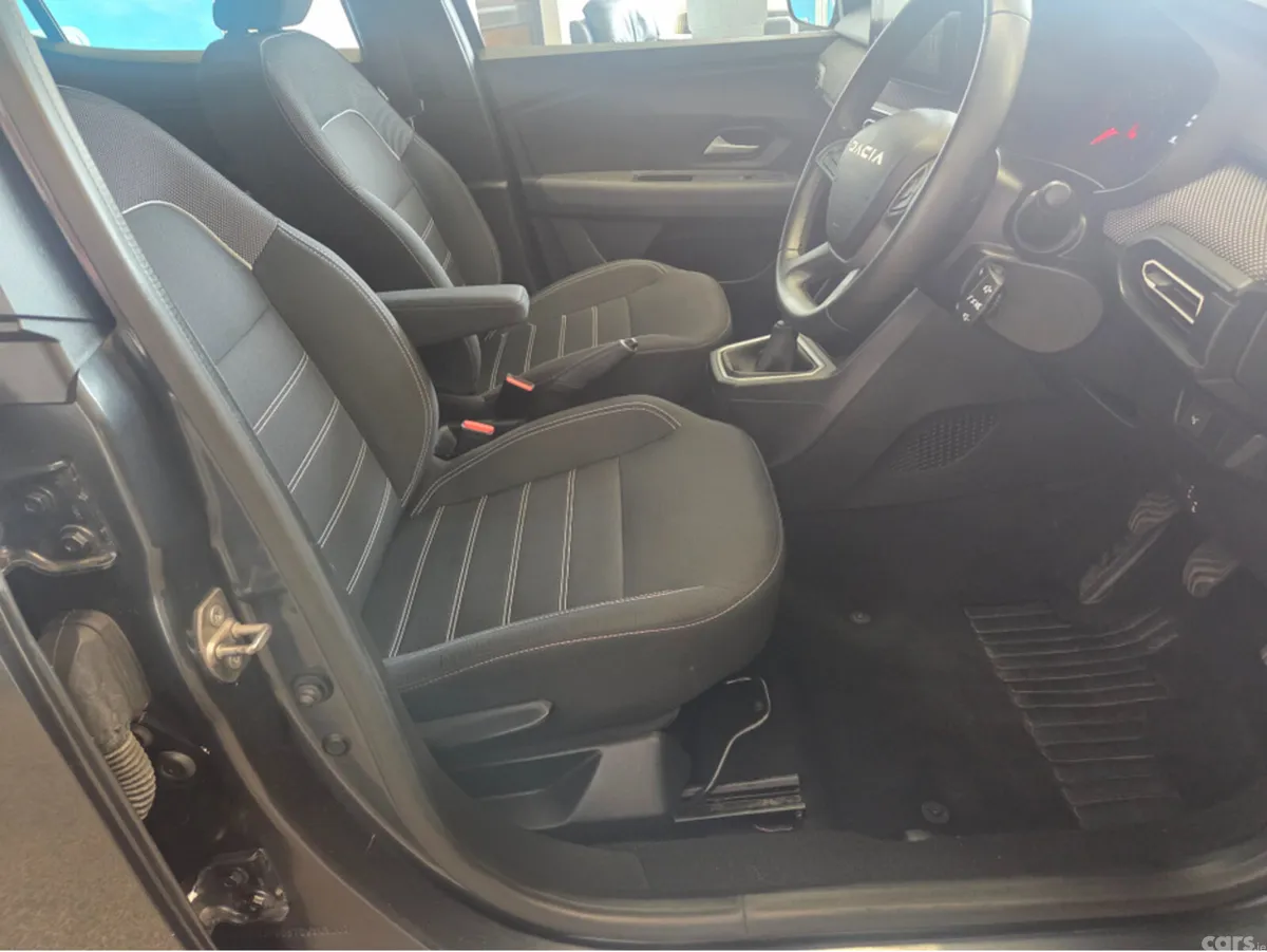 Dacia Sandero Hatchback, Petrol, 2023, Grey