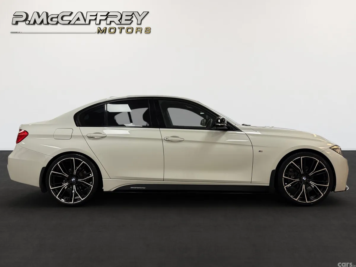 BMW 3-Series Saloon, Diesel, 2015, White