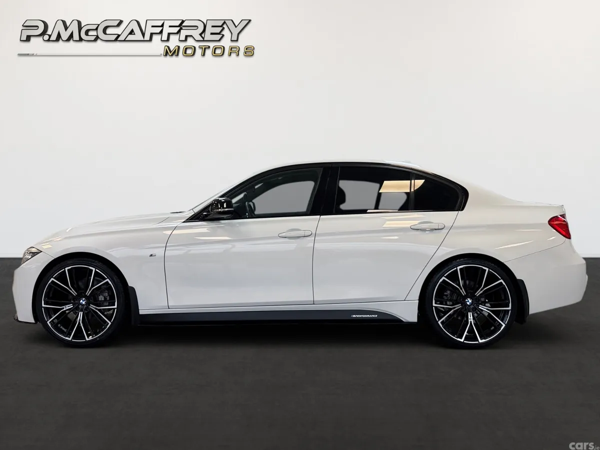 BMW 3-Series Saloon, Diesel, 2015, White