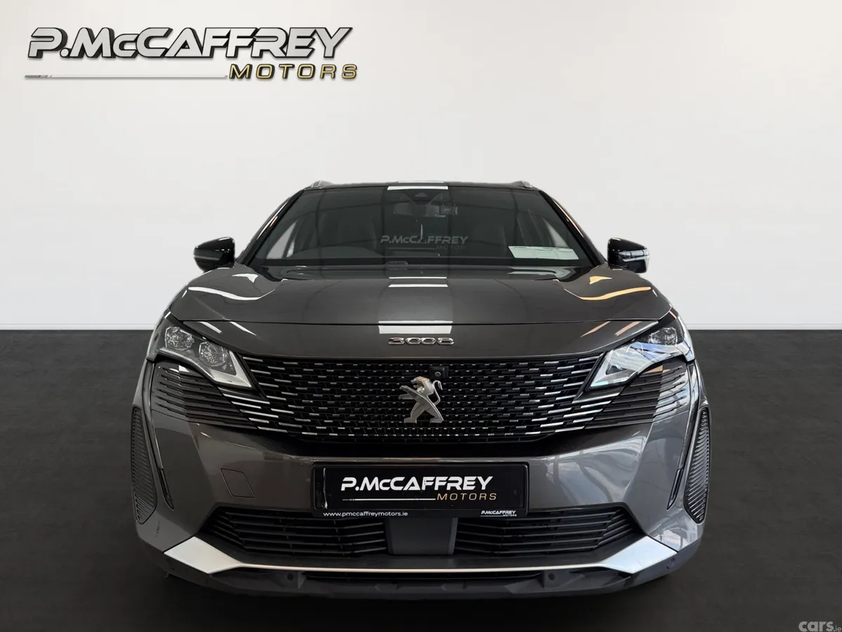 Peugeot 3008 SUV, Petrol Plug-in Hybrid, 2023, Grey
