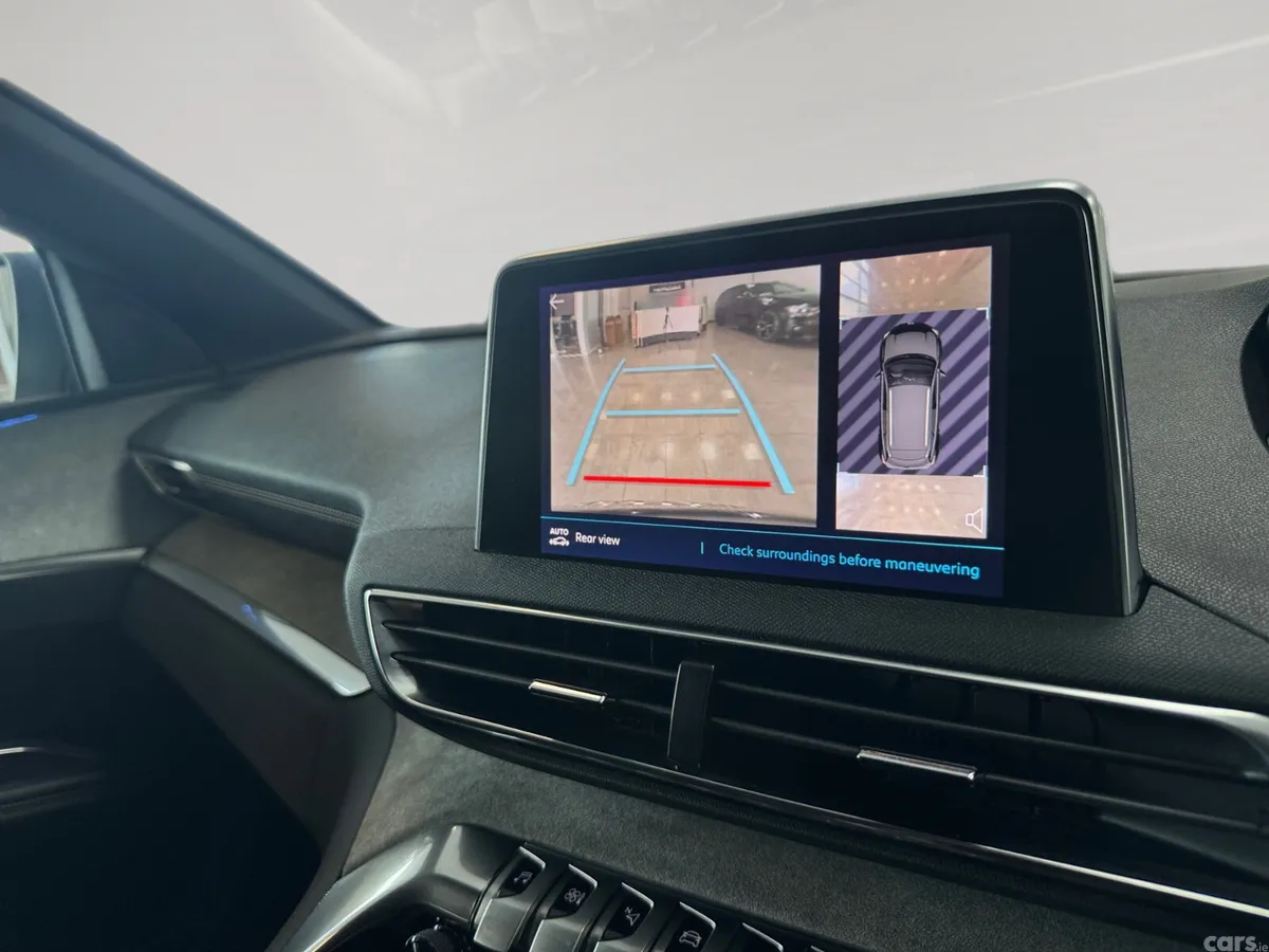 Peugeot 3008 SUV, Petrol Plug-in Hybrid, 2023, Grey