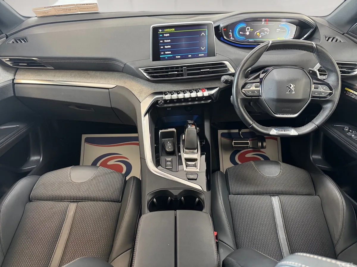 Peugeot 3008 SUV, Petrol Plug-in Hybrid, 2023, Grey