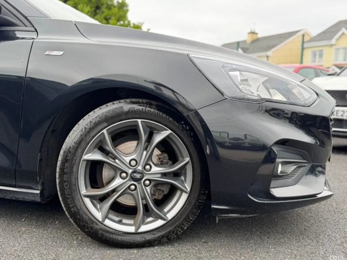 Ford Focus Hatchback, Diesel, 2020, Black